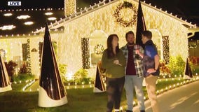 Minneola home decked in lights, garland