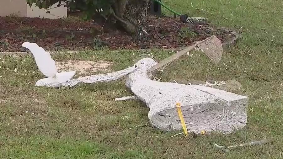 Teens allegedly wreck Christmas decorations