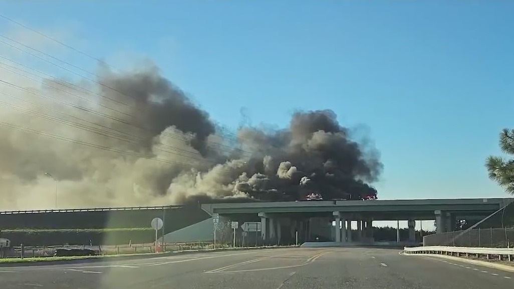 Crash involving 2 semi-trucks closes SR 528 | FOX 35 Orlando