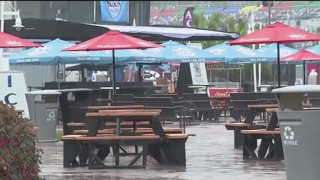 Daytona 500 to have first-ever double header