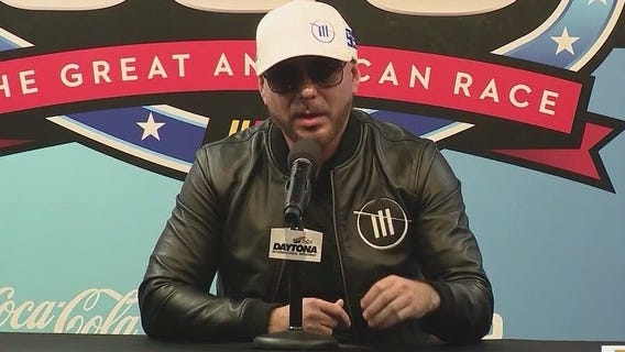 Celebrities arrive for star-studded Daytona 500