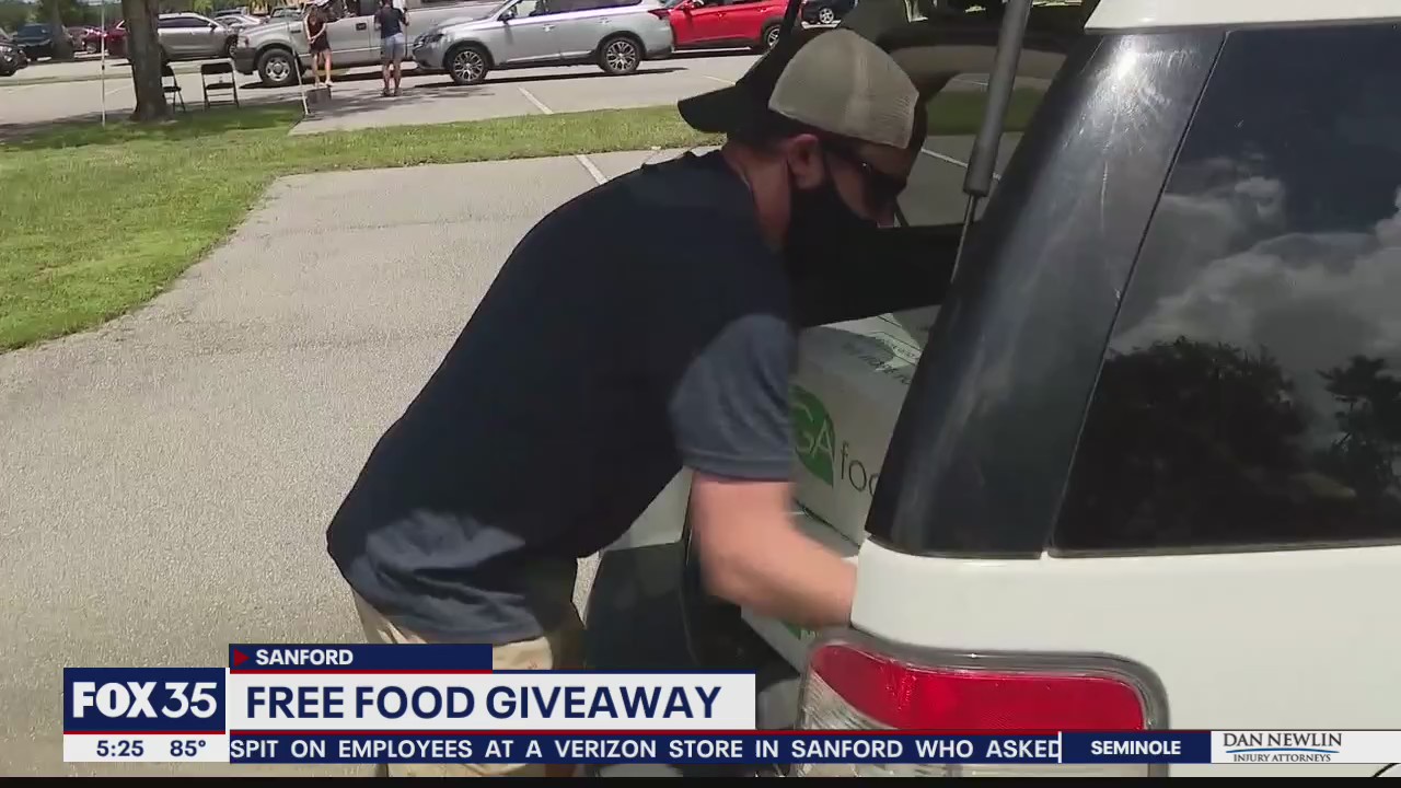Sanford church holds food distribution