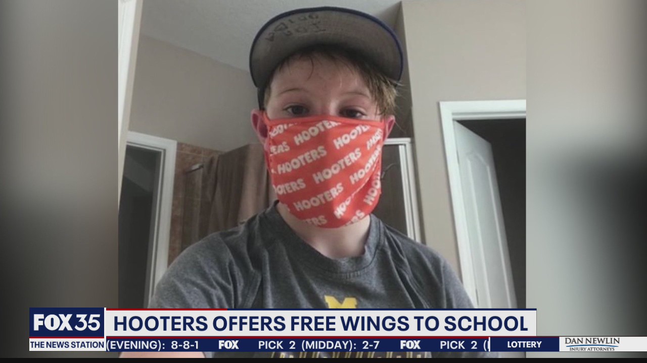 Hooters offers free wings to school