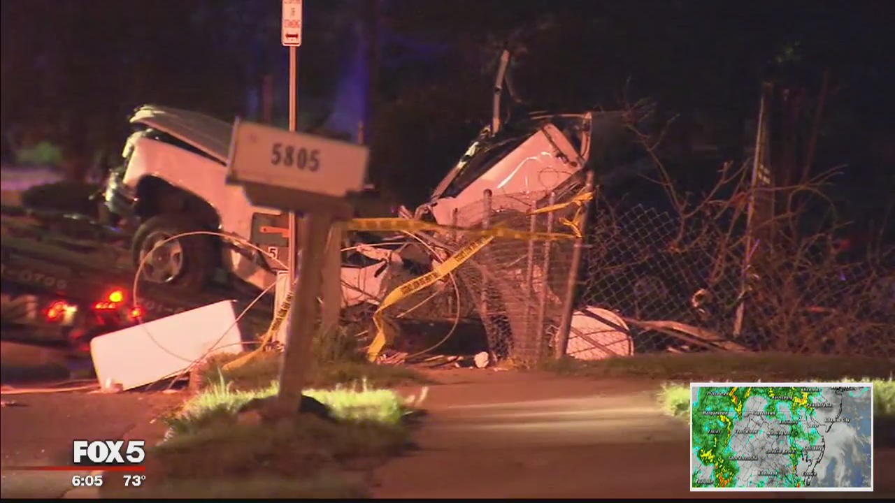 4 dead after SUV crashes into utility pole