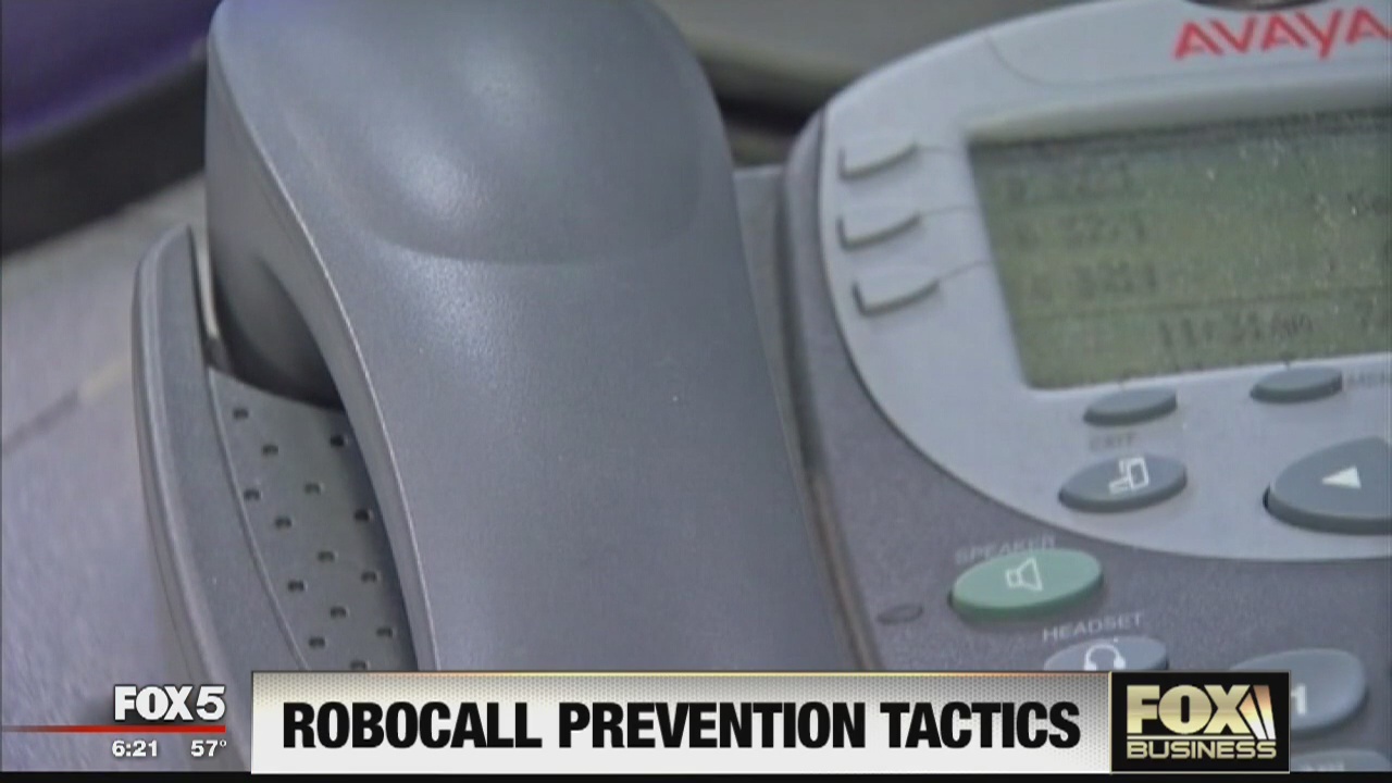 FOX Business Beat: FCC Proposes Blocking Robocalls; White House Seeks Reaction On Political Bias