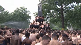 2022 Naval Academy class completes Herndon climb