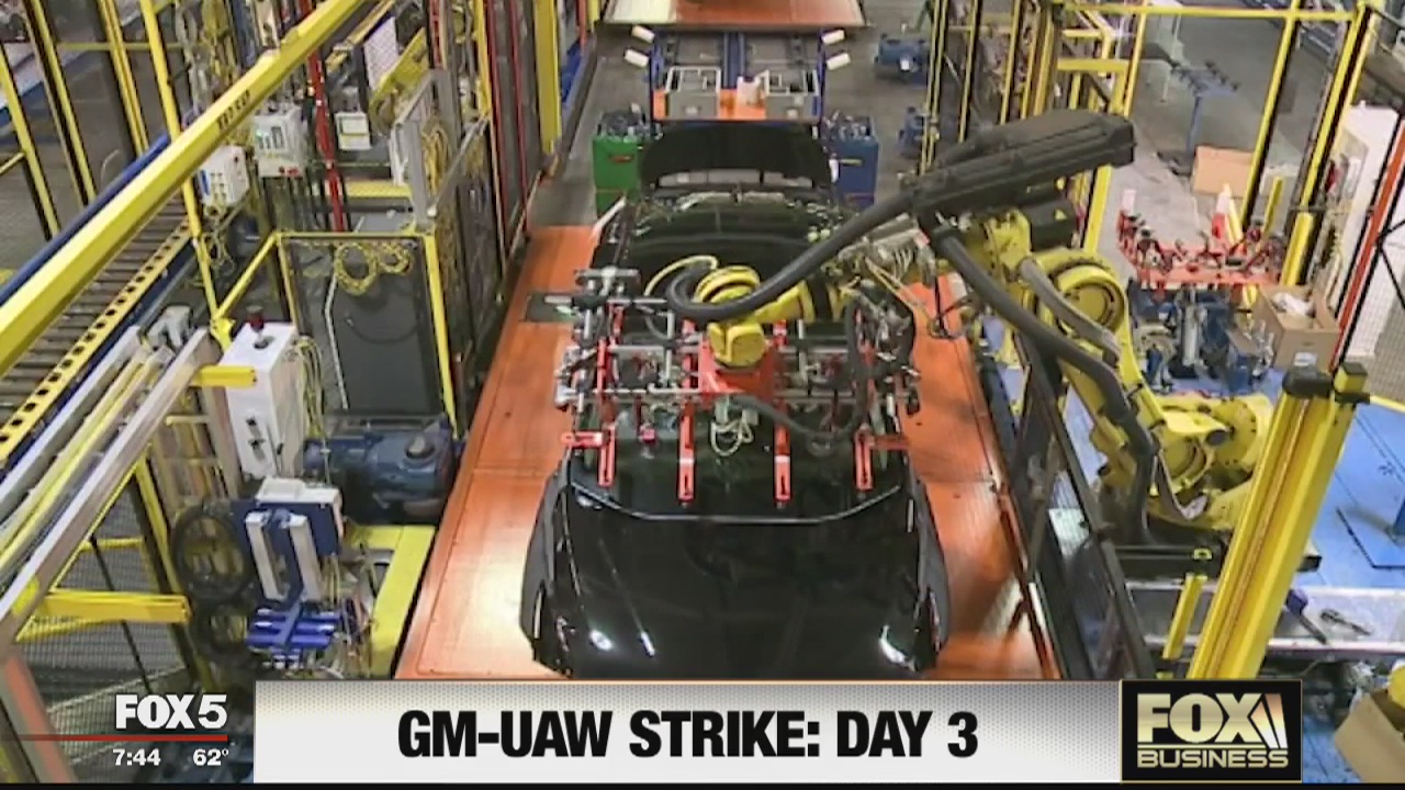 FOX Business Beat: General Motors UAW Strike; KFC Chicken and Doughnut Sandwiches