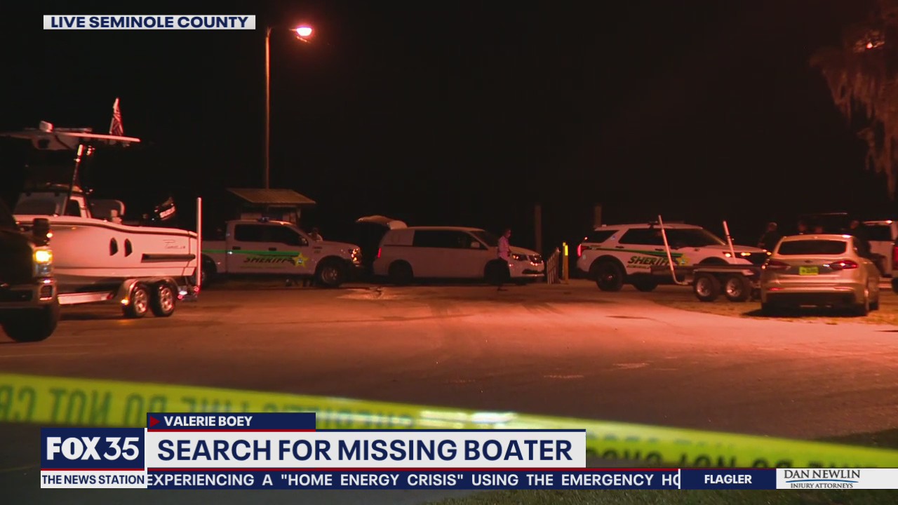 Search for missing boater on St. Johns River