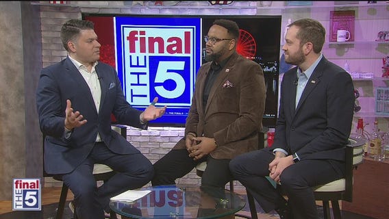 Dems scrap in last debate before first votes are cast