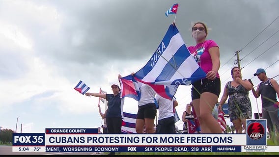 Cubans in America protesting for more freedoms