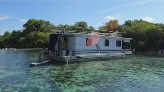 We Love Florida: Take a pontoon boat on the water this summer