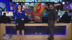 Do you know how to make a hand turkey?