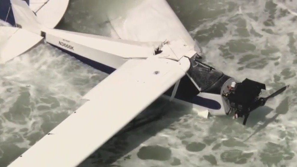 Small plane crashes into ocean in California