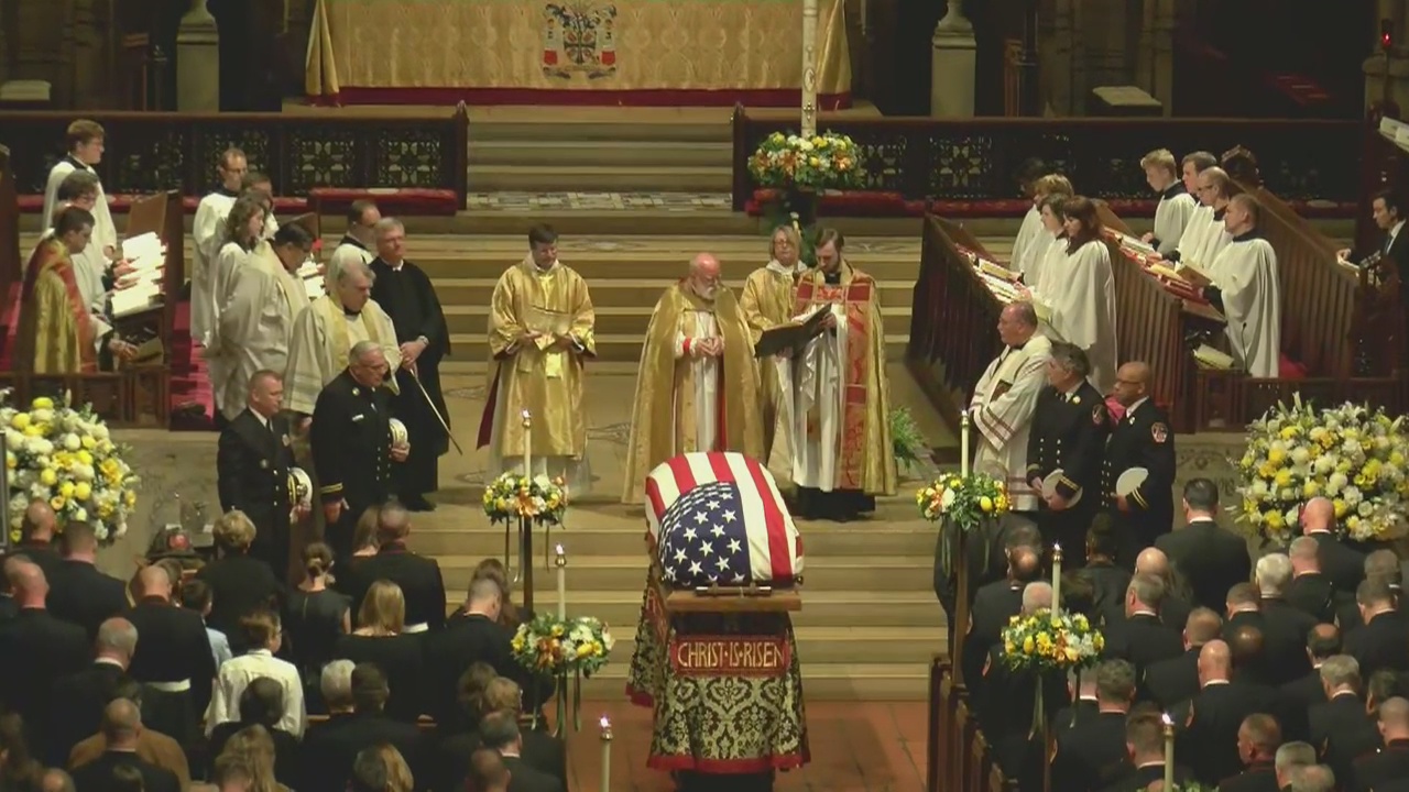 National anthem sung at Slutman funeral