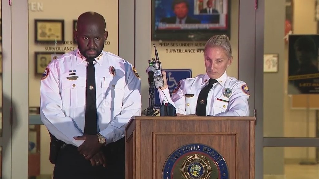 Vigil honors Daytona Beach Police Officer Jason Raynor one year after death