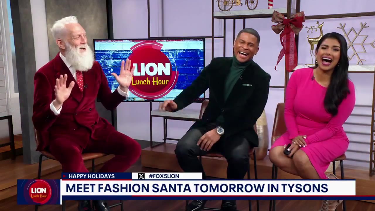 Fashion Santa is back in town!