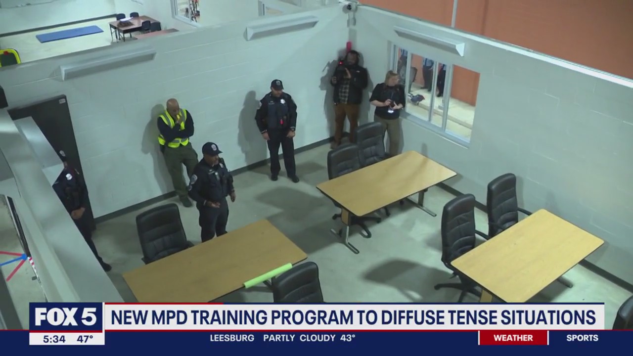 New DC police training program helps officers diffuse tense situations ...