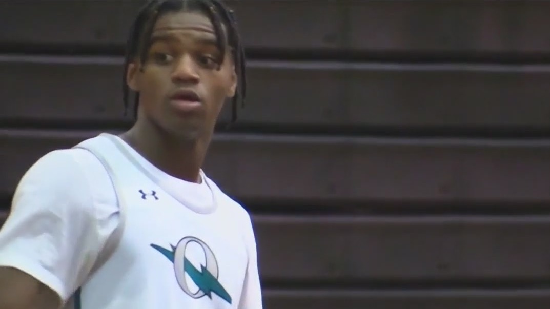 Olympia basketball star paving different path than famous father, Edgerrin James