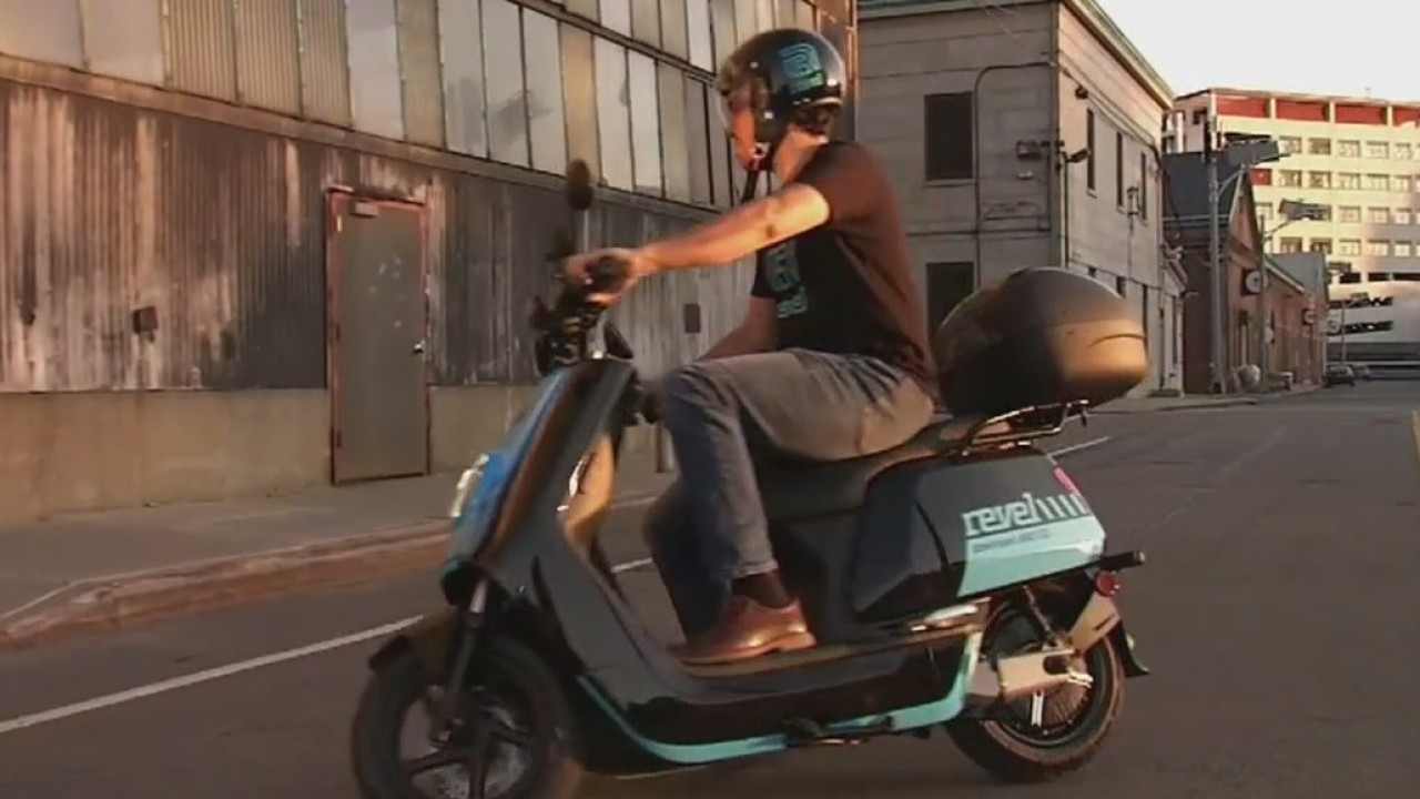 Electric moped share expands