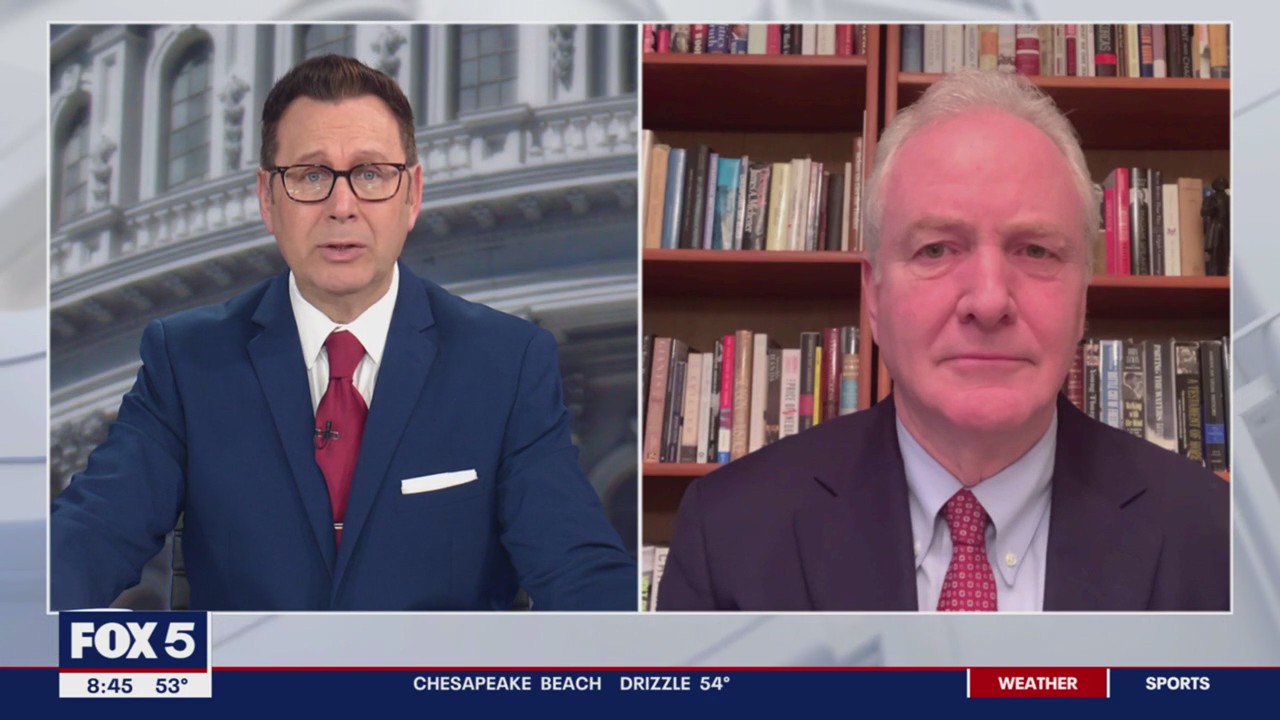 As Congress looks to pass spending bill, southern border, foreign aid prove to be sticking points