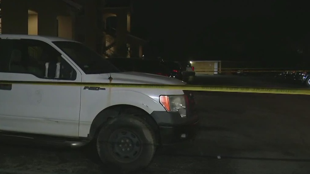 Child hospitalized after being shot at Orlando-area apartment complex ...