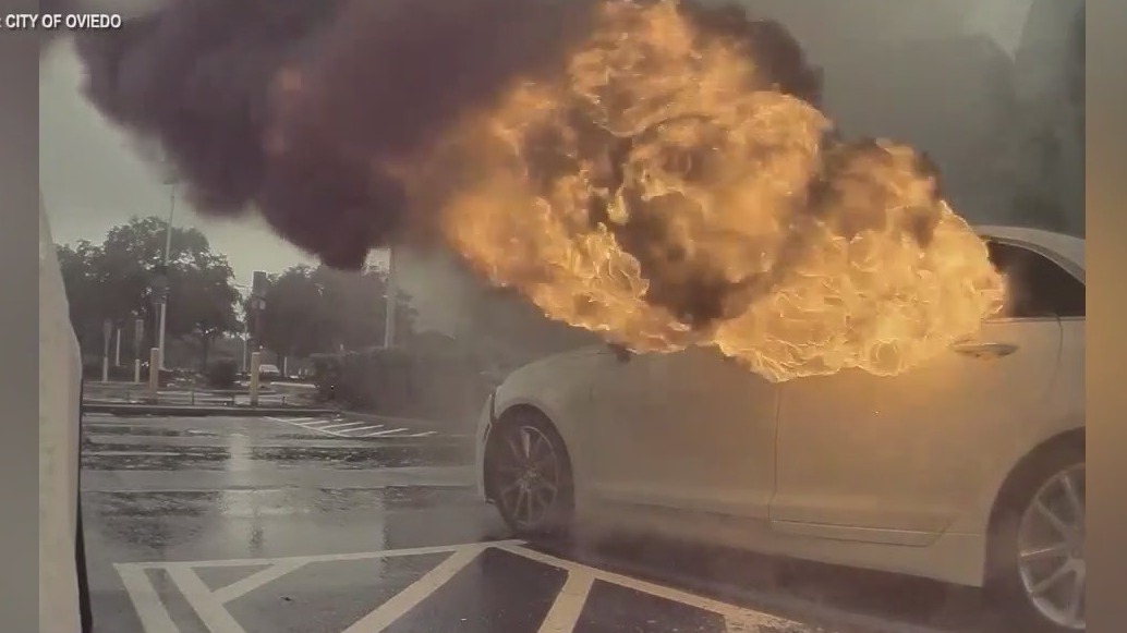 'Grabbed them and ran': Kids saved from fire