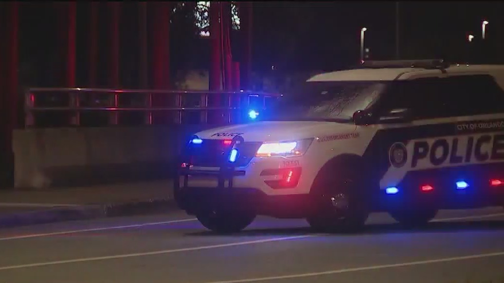 Man shot while walking on sidwalk