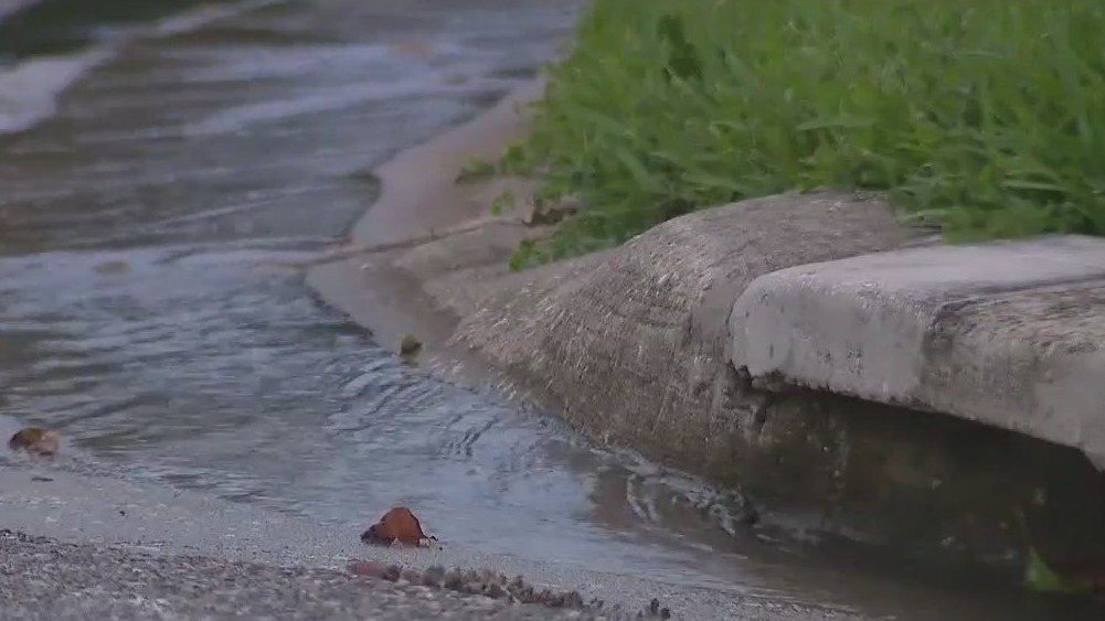 Sewage leaking into Altamonte Springs lake