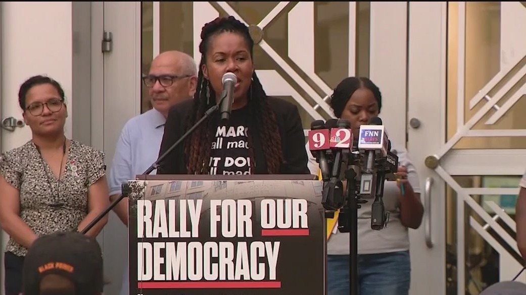 Rally for suspended state attorney held