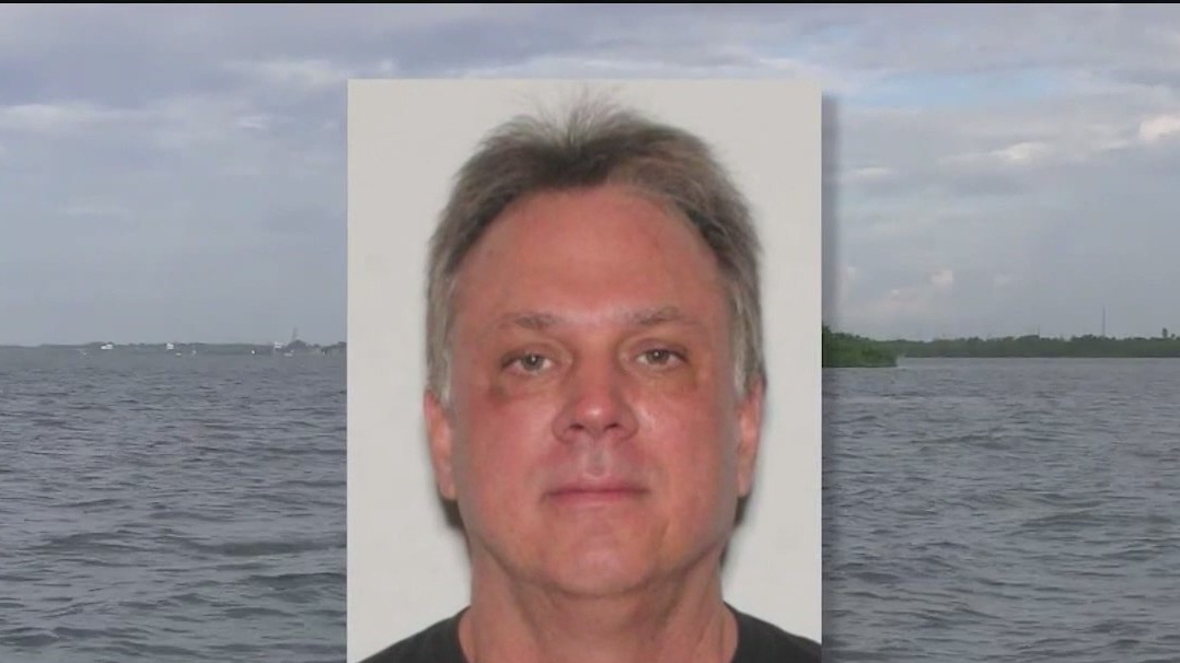 Florida windsurfer goes missing