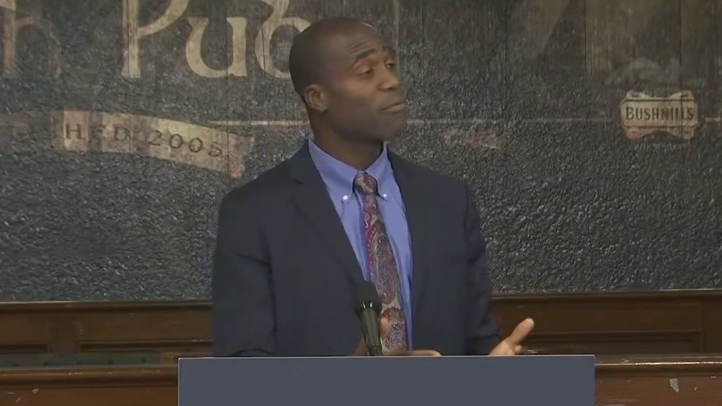 Florida takes aim at new COVID booster