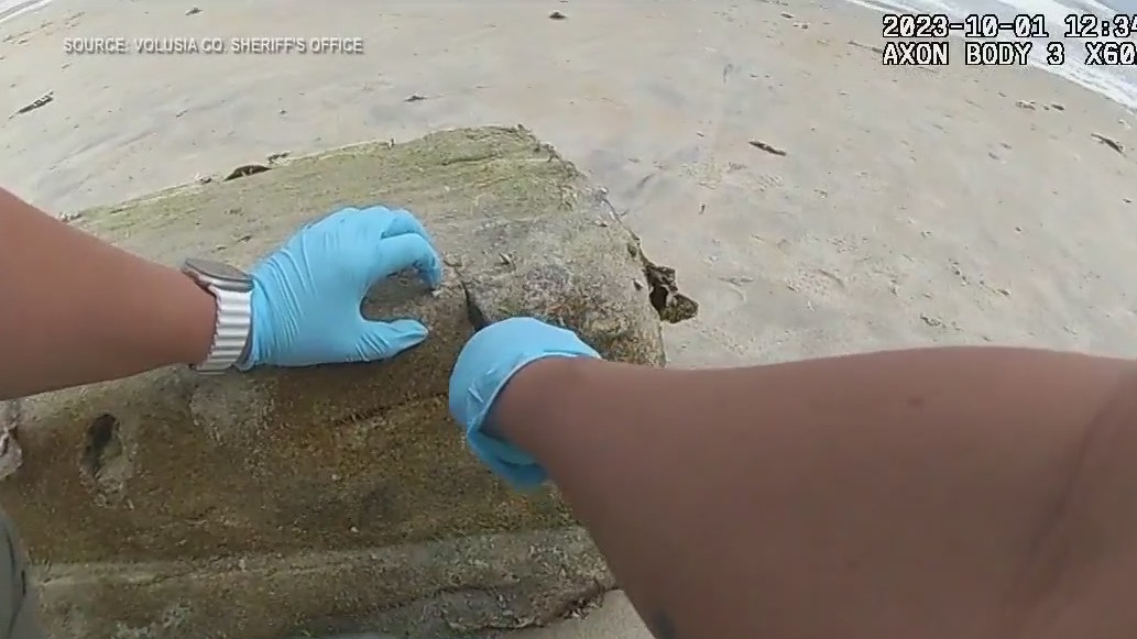 Deputies find bag with $1M  of cocaine