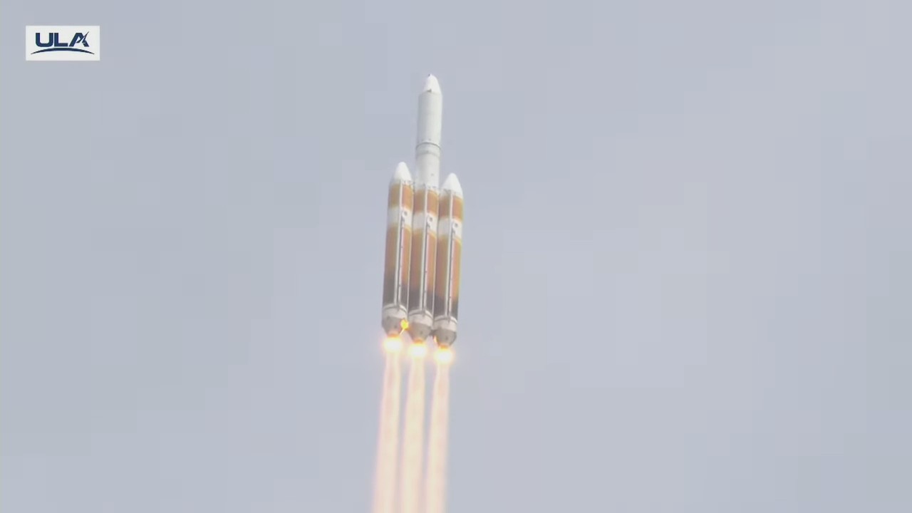 Delta IV Heavy rocket launches for final time from Florida