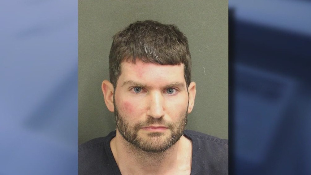 Florida man accused of causing scene at Orlando airport | FOX 35 Orlando