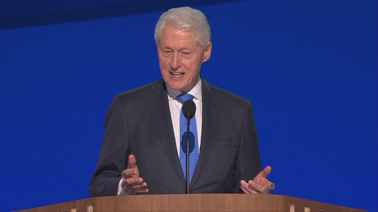 Bill Clinton returns to DNC to tear into Trump