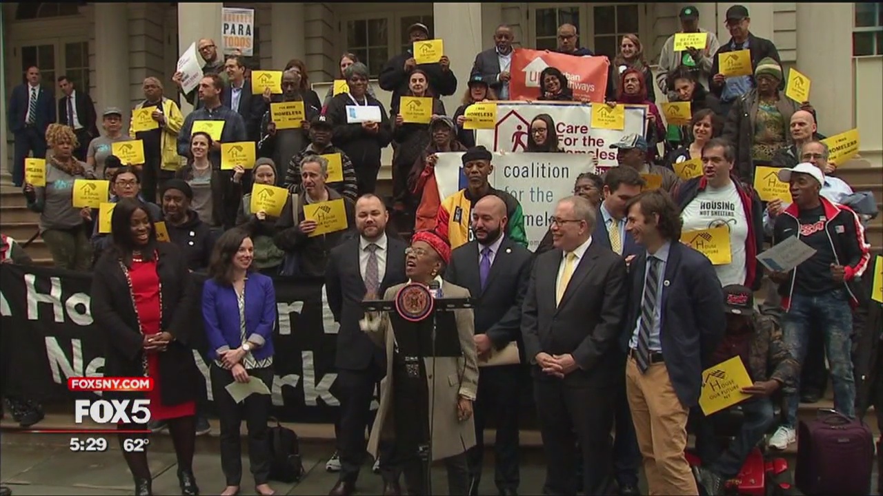 Activists and lawmakers blast De Blasio?s policies to fight homelessness