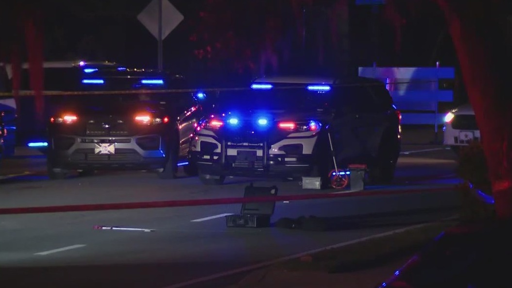 Pedestrian struck, killed in Deltona | FOX 35 Orlando