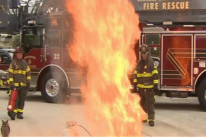 Thanksgiving safety tips for frying a turkey