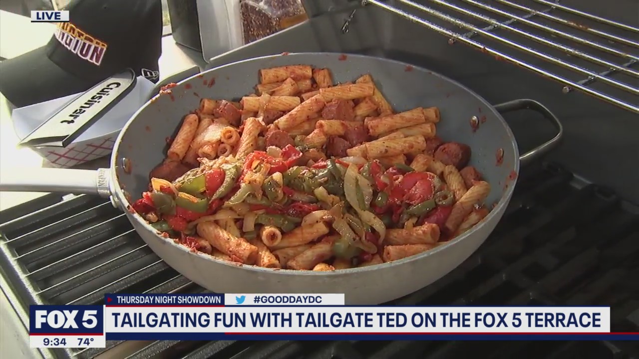 Tailgate Ted whips up yummy food for game day!