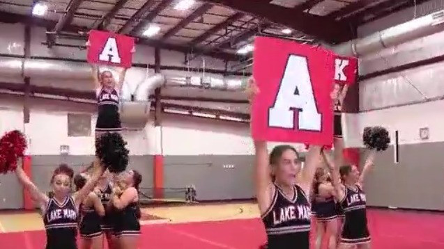 Lake Mary cheerleading team wins 9th straight title