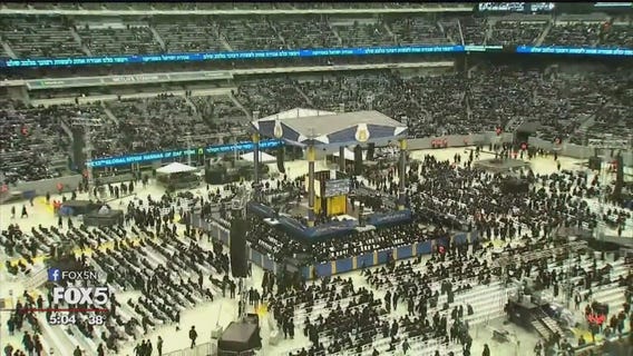 Security tight as Jews gather at MetLife Stadium for religious event