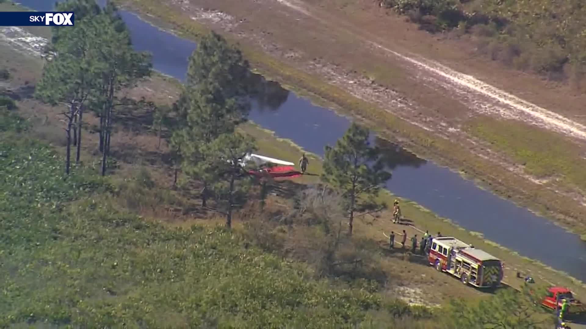 RAW: Small plane makes crash landing in Orange County | FOX 35 Orlando