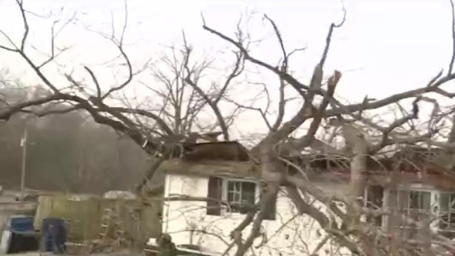 Strong storms sweep through the South