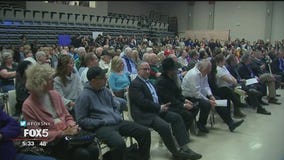 Jewish people and lawmakers on Long Island stand against anti-Semitism