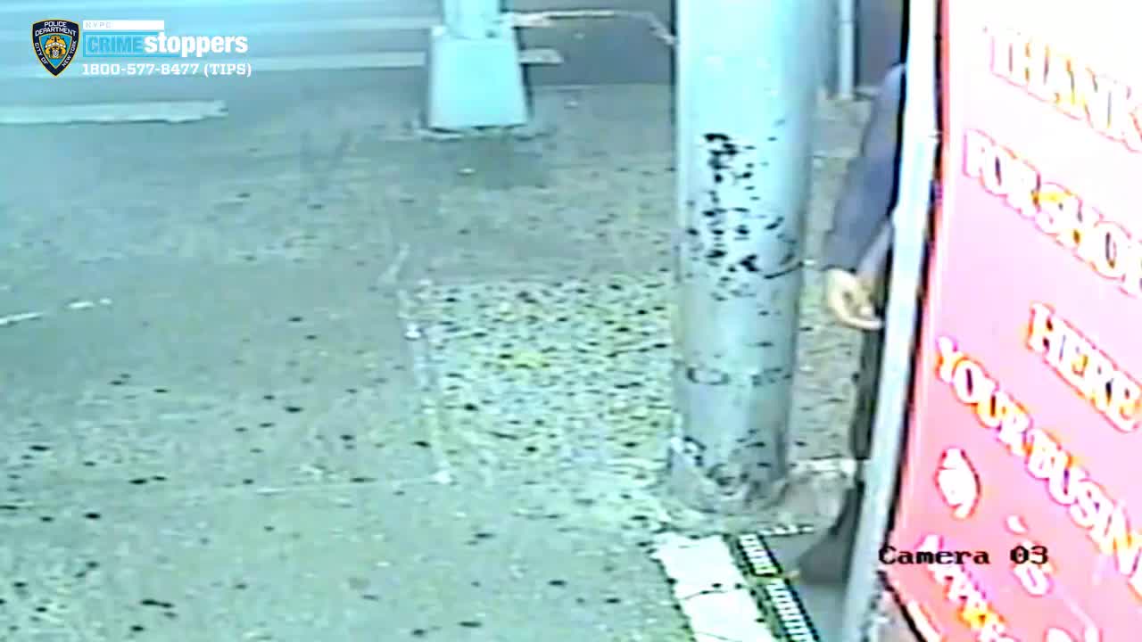 Police searching for Bronx guman who shot 2