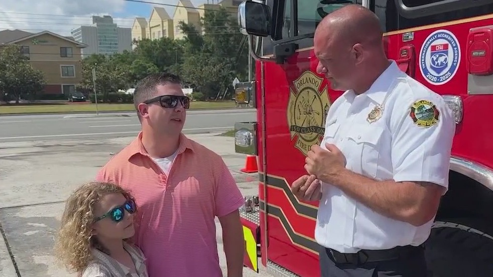 Firefighters help young tourist who was struggling to breathe