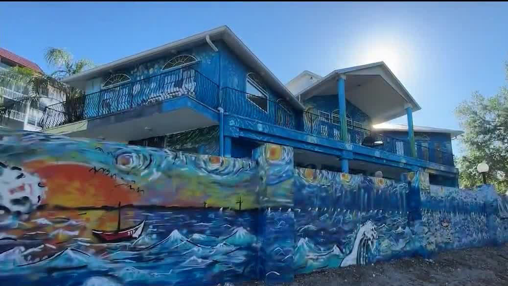 Unveiling of the repainted Van Gough House in Mount Dora