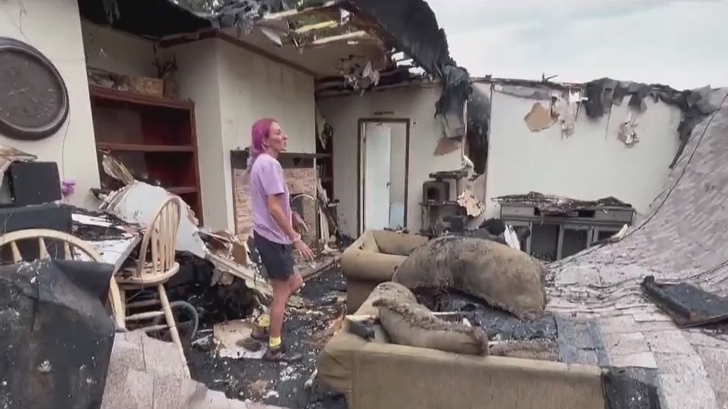 House fire displaces family of 6, hospitalizes child | FOX 35 Orlando