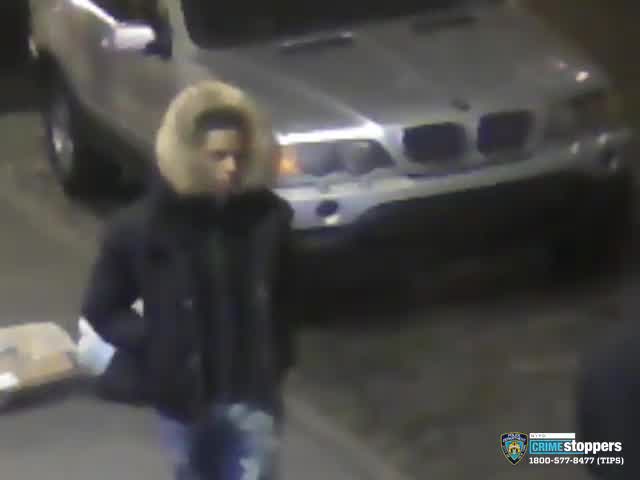 NYPD searching for coat heist suspects