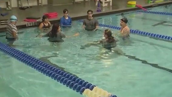 Rosen Aquatic Center offering free swim lessons